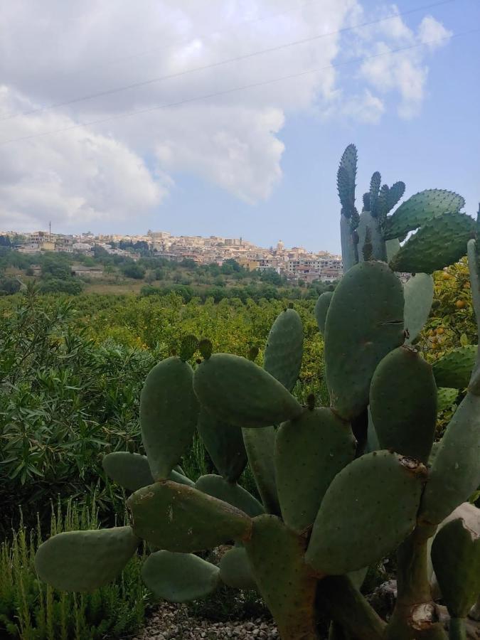 Il Primo Fiore Noto Exterior foto
